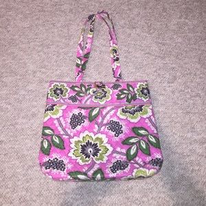 Vera tote