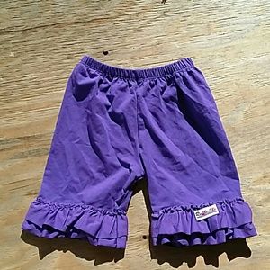 Girls ruffled shorts