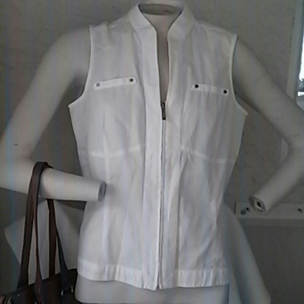 NWOT Jones New York Sleeveless Top