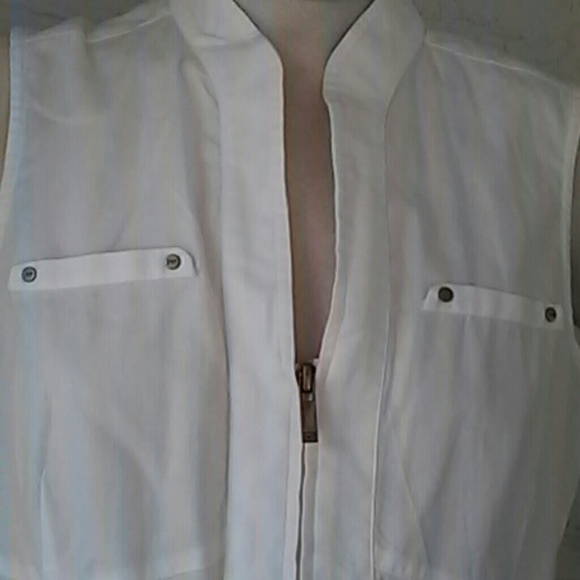 NWOT Jones New York Sleeveless Top - Picture 2 of 3