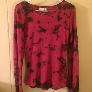 Long sleeved tie die shirt