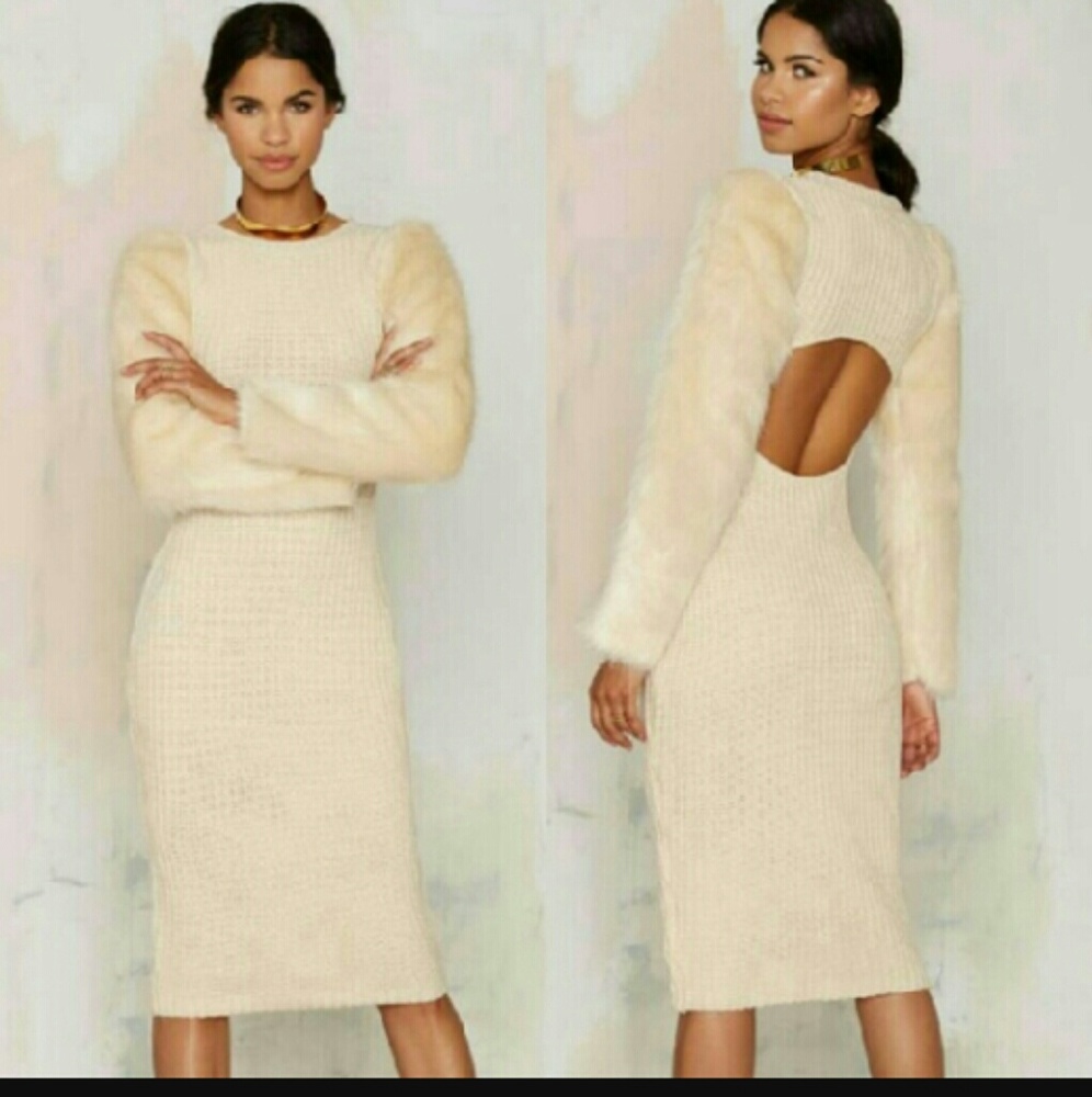 Ribbed midi dress with fur
