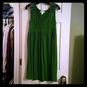 PRICE DROP Beautiful LOFT dress in Kelly Green.