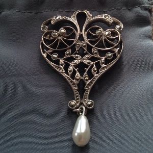 Vintage broach