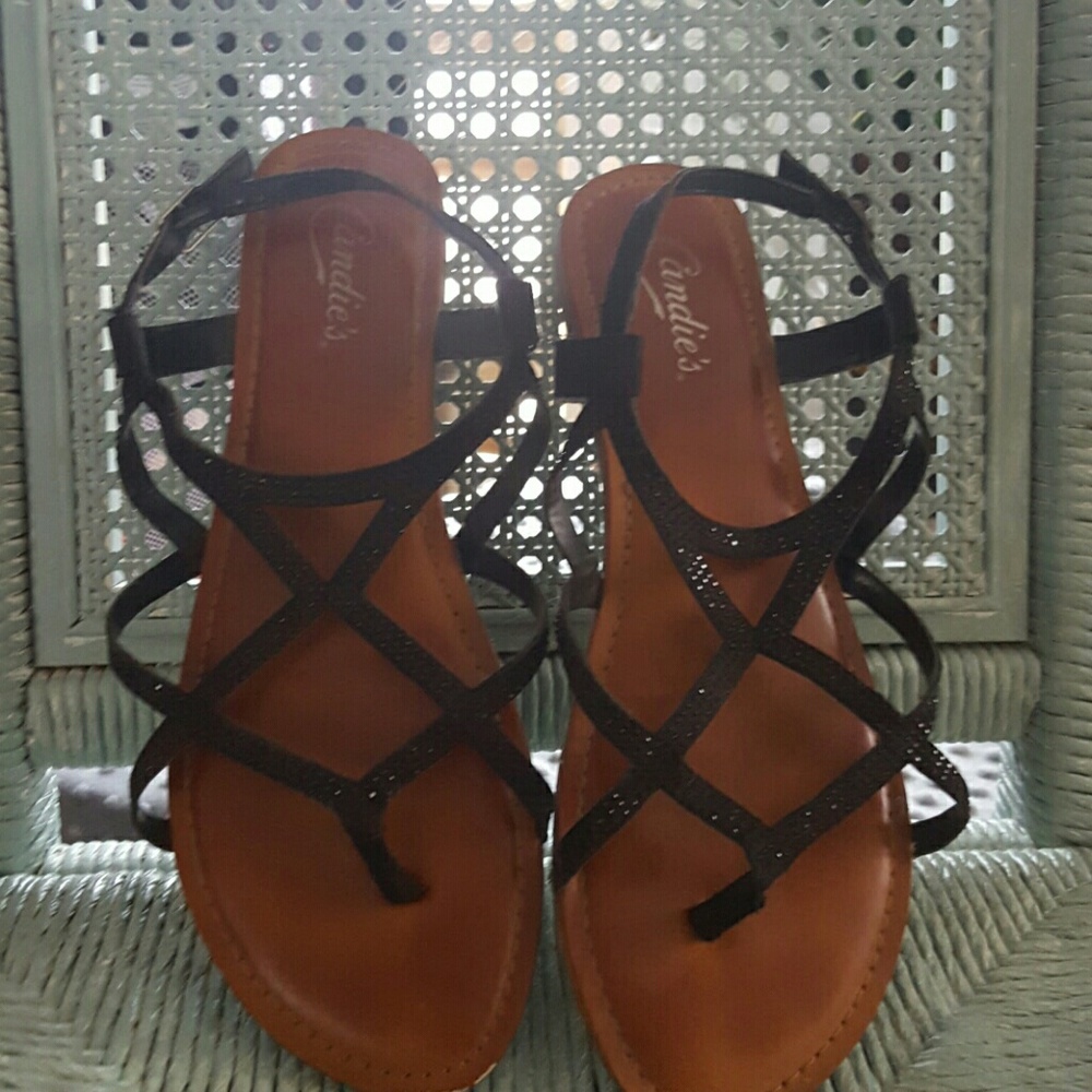 Flat black strappy sandals. Size 10