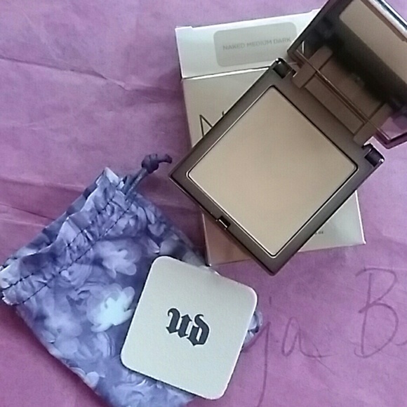 Urban Decay Naked Skin Ulta Def Finishing powder - Picture 1 of 5