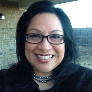 Meet your Posher, Gloria