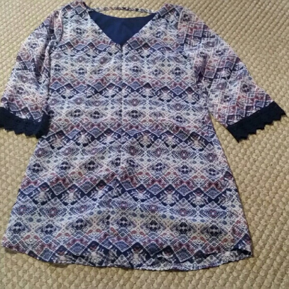 Dress - Picture 2 of 2