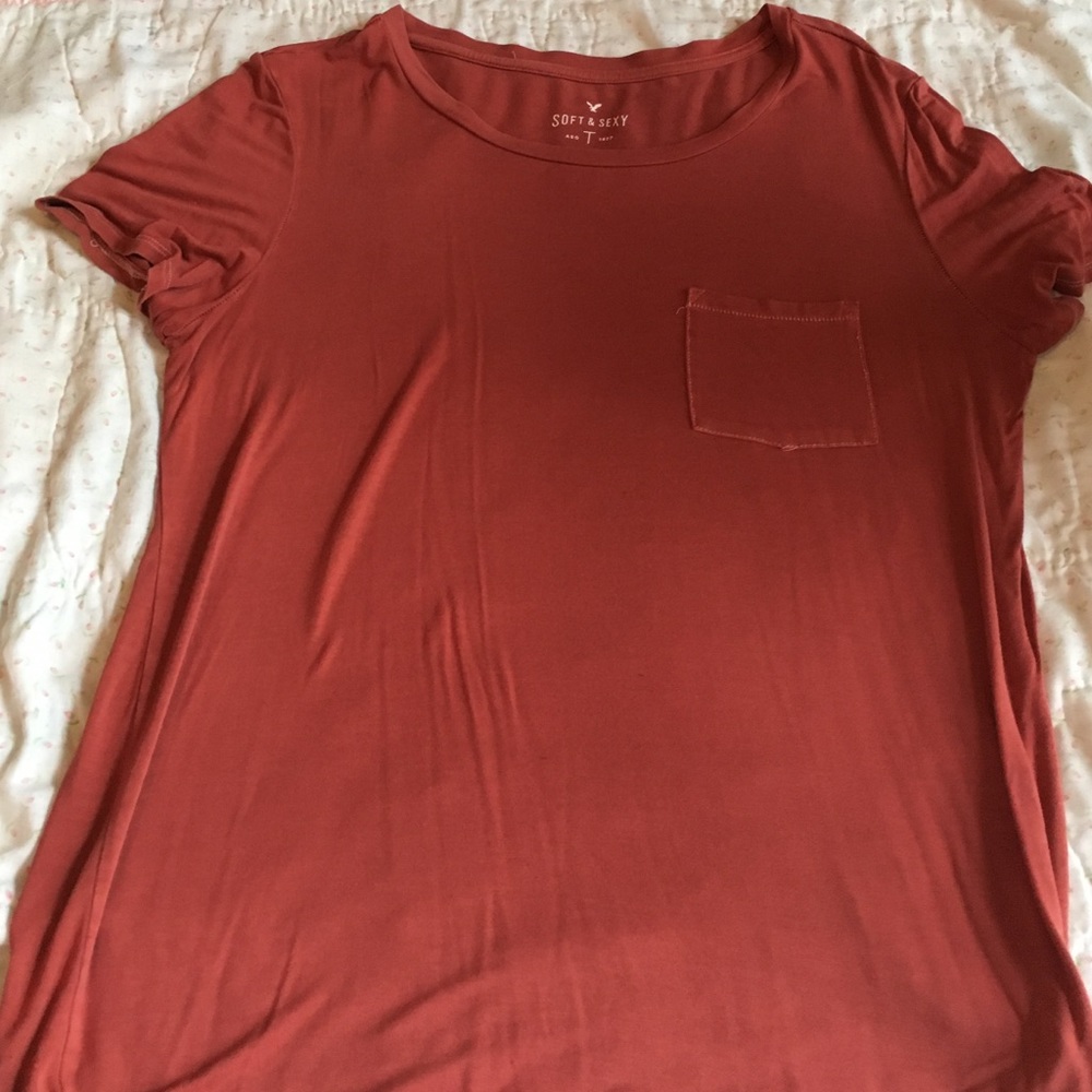 3 American Eagle shirts