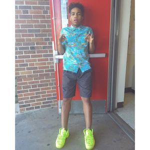 Meet your Posher, Lavar