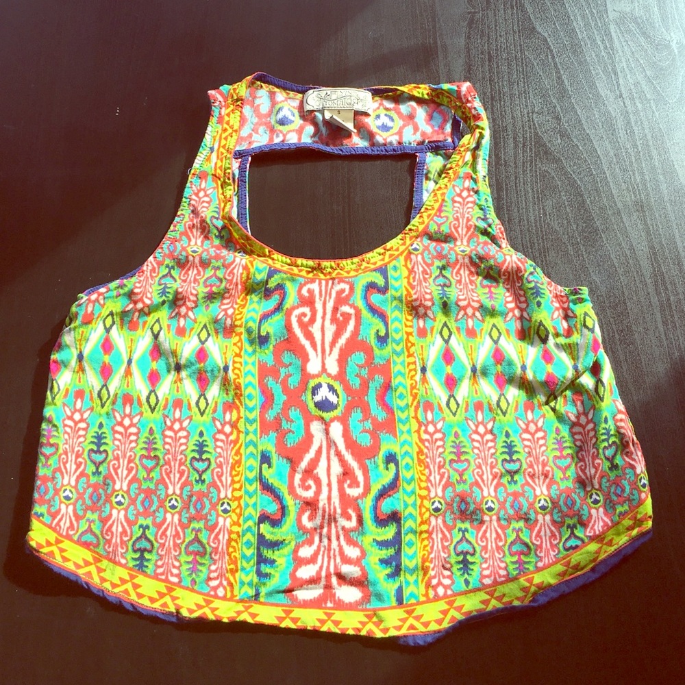 Super cute tribal Mid-drift top