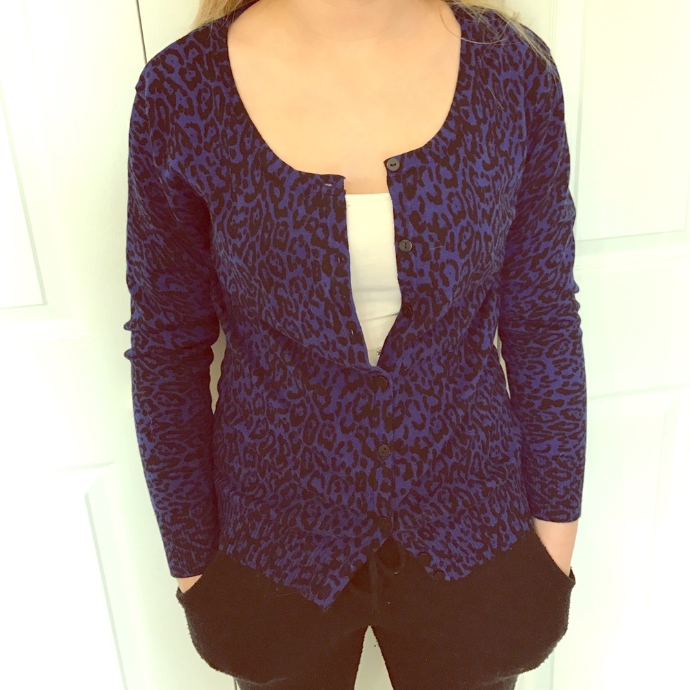 Cheetah print cardigan lk new