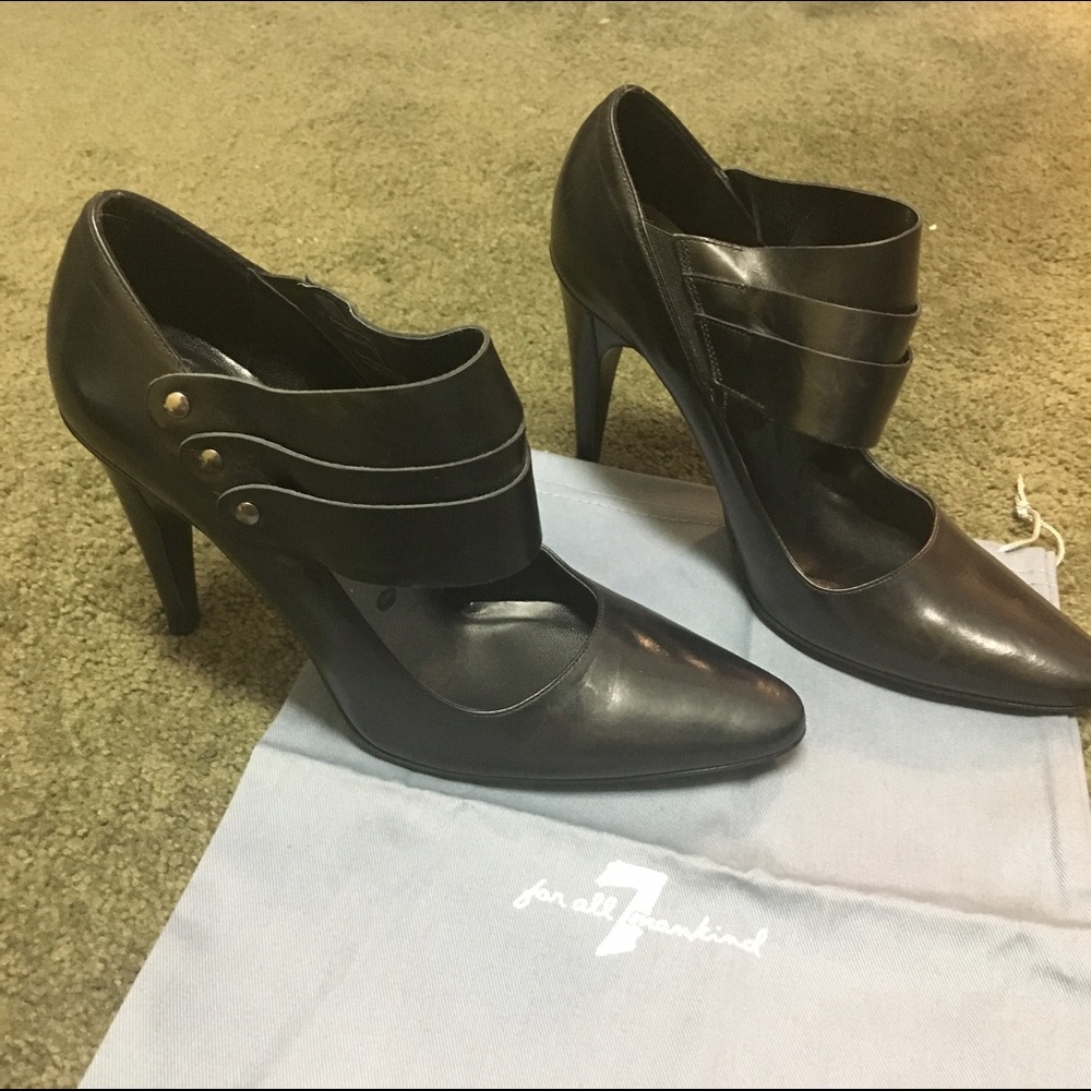 Black heels by 7 For All Mankind