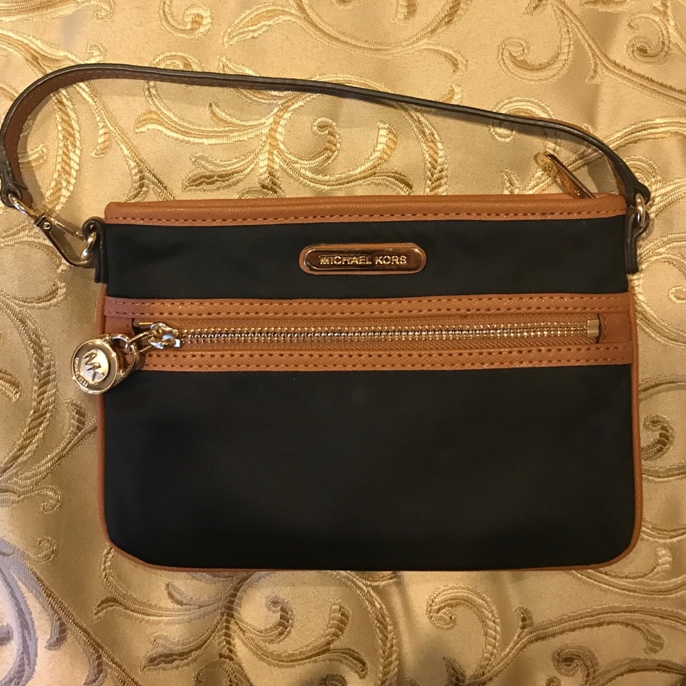 Michael Kors wristlet