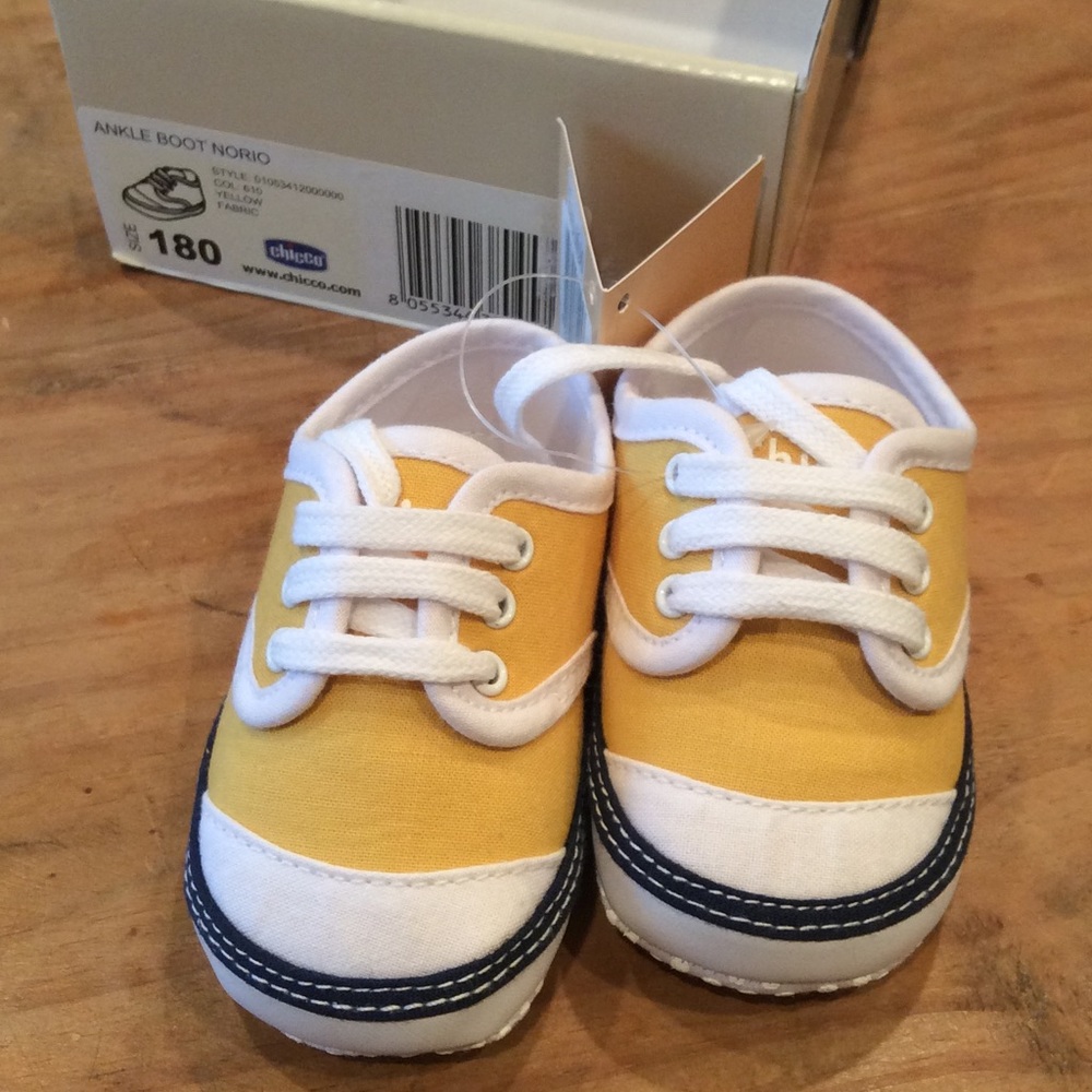 Baby shoes