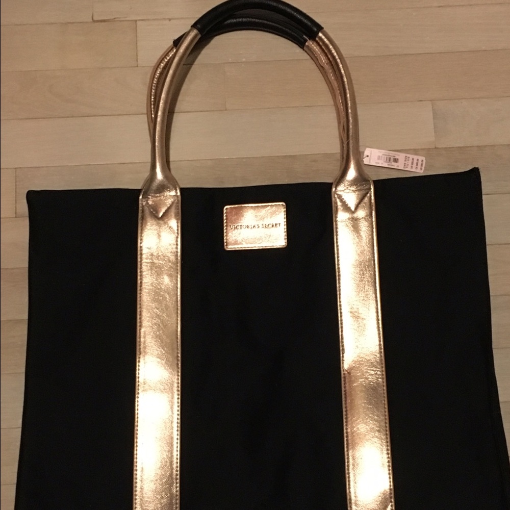 Victoria secret tore new