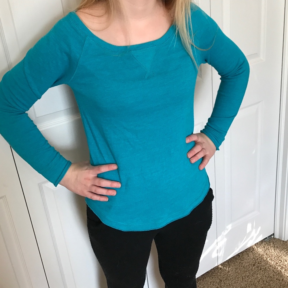 Aeropostale wide neck turquoise top!