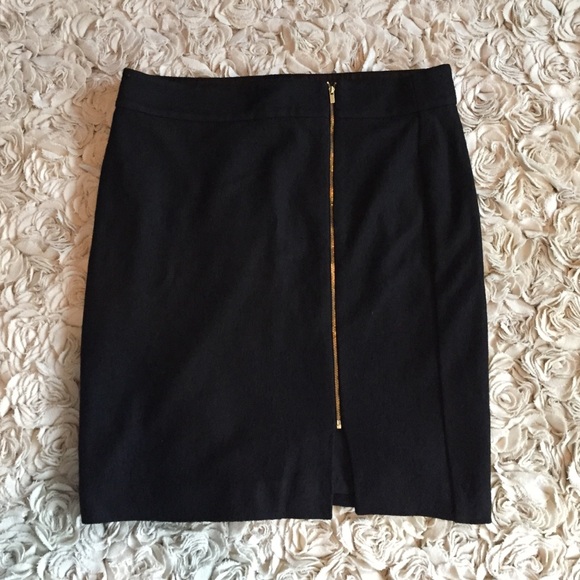 📍SALE! NWOT. Skirt. Front Exposed Gold Zipper. - Picture 2 of 4