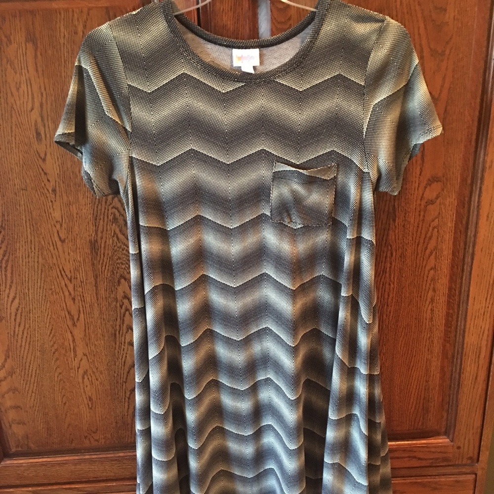 Lula Roe Carly dress ✌🏾❤️👗