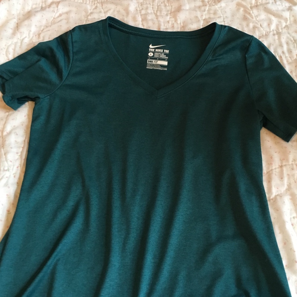 Nike tshirt