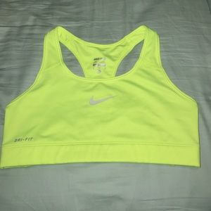 Medium Nike Pro Dri-Fit Sports Bra