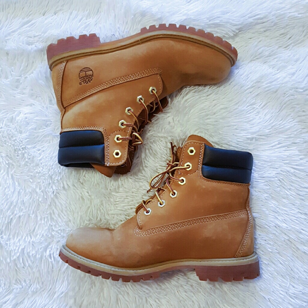 Women's Timberland Boots in Wheat