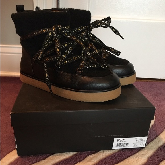 House of Harlow Sadie Boots - Picture 2 of 4