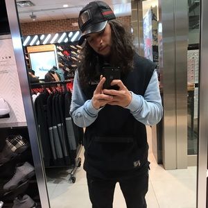 Meet your Posher, Justin