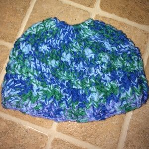 Knitted bun/ponytail hat