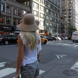 Meet your Posher, Corey