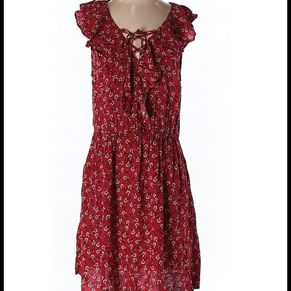 NWT Sleeveless Red & Cream Floral Dress Forever 21