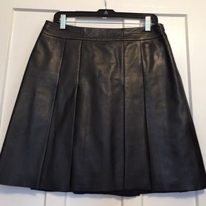 🍀Sale🍀 Black leather pleated Anne Klein skirt