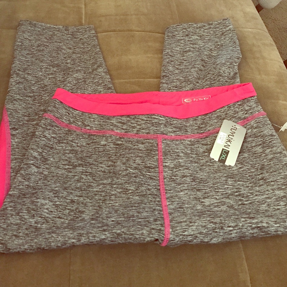 SUPER CUTE GYM TIGHTS