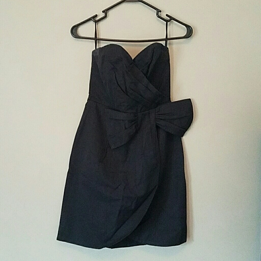 Super sexy little black dress