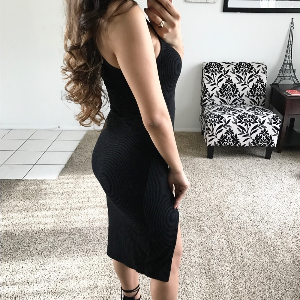 HP • Ribbed Midi Dress // Last One • - Picture 2 of 8