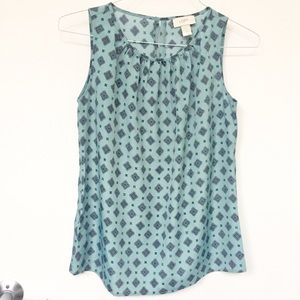 Blue LOFT Y2K modest classic paisley sleeveless blouse momcore office summer mom