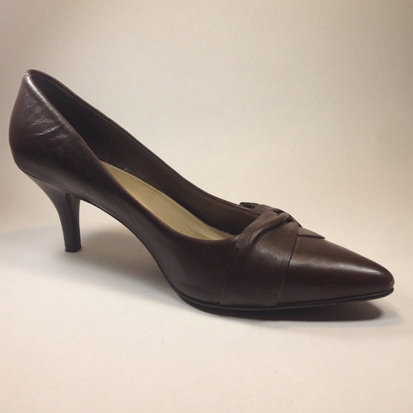 Maripe Women's Heels - Picture 3 of 4