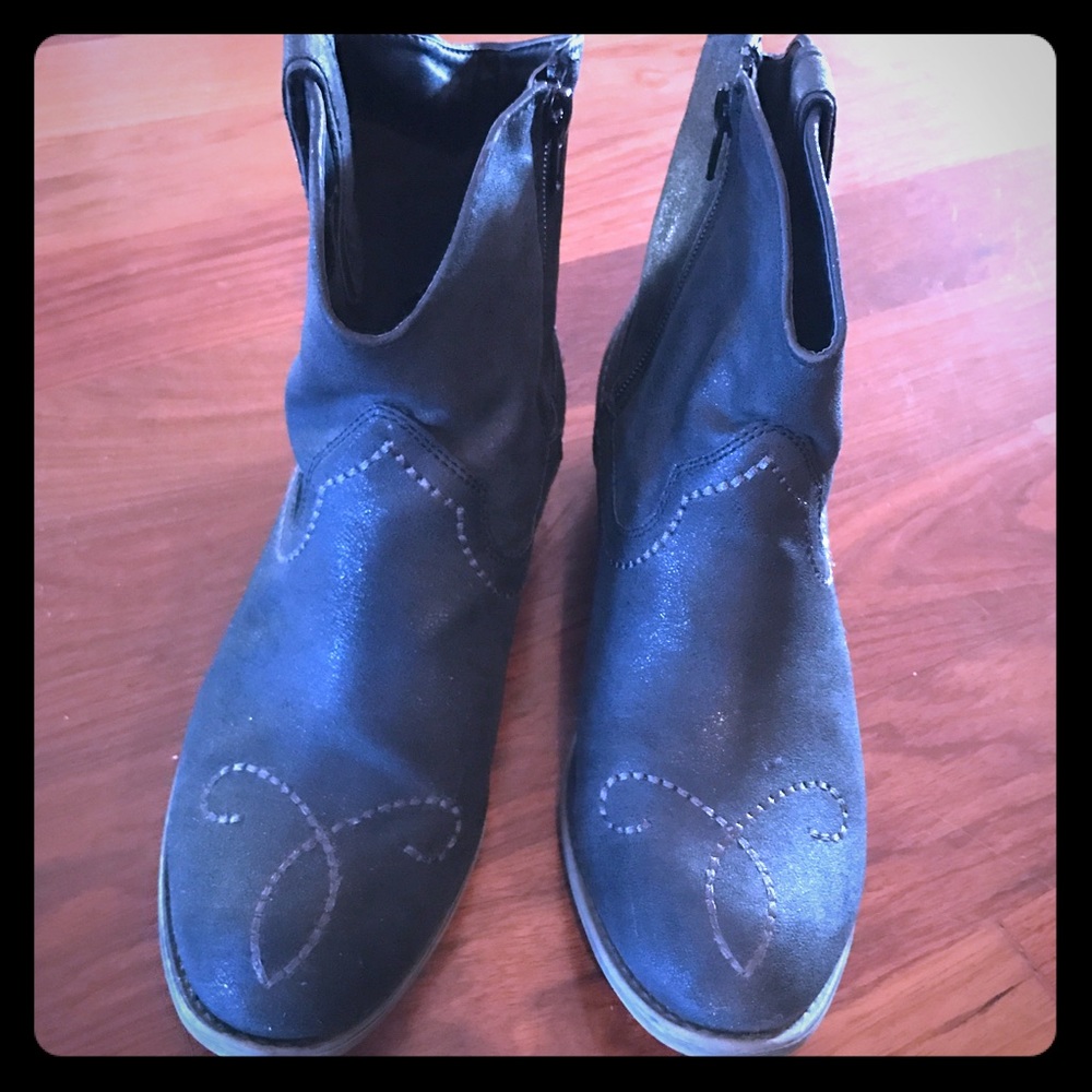 Black 2" Ankle Boots size 9