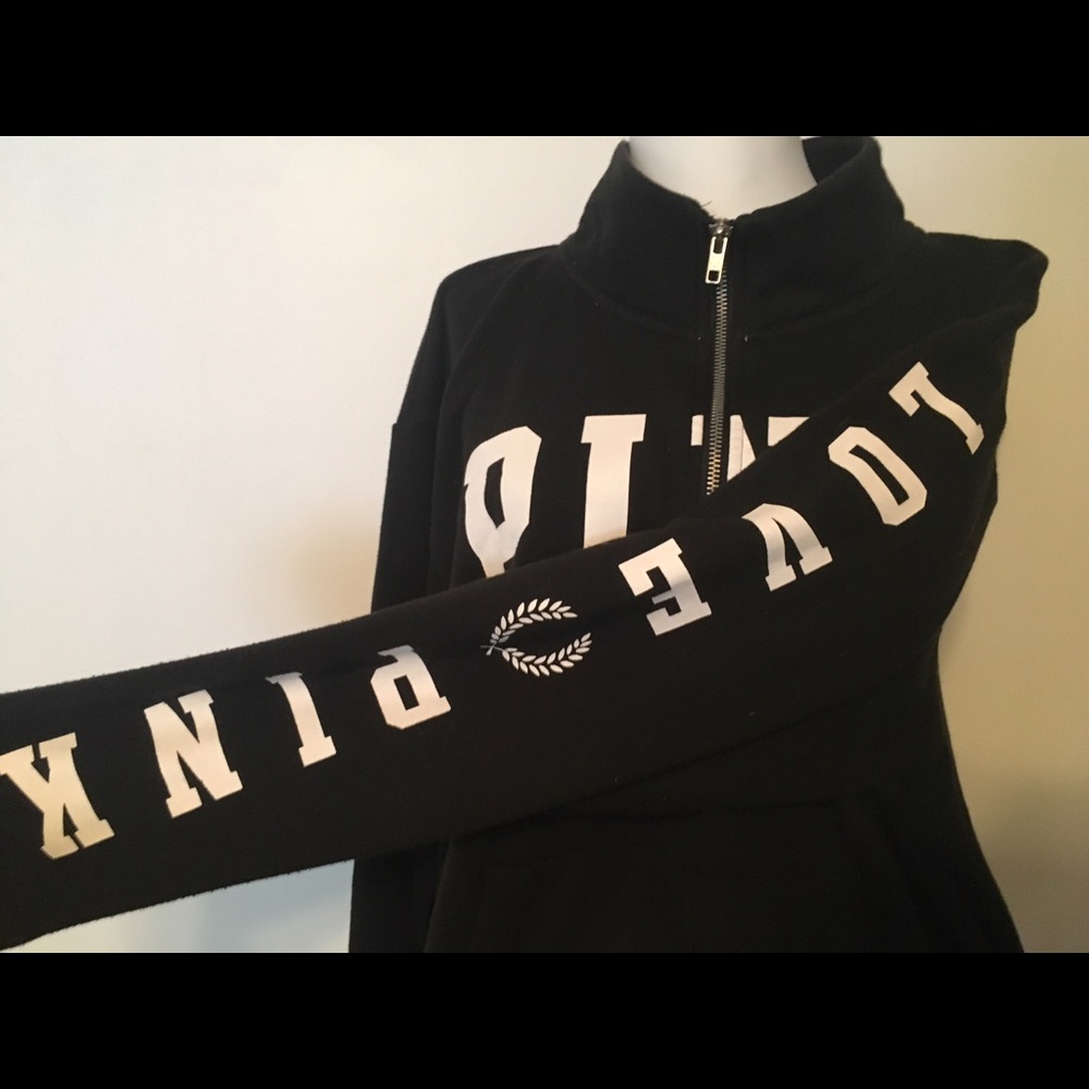 VS Pink Half Zip Large