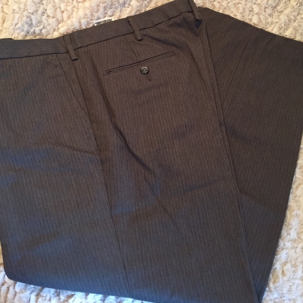 Men's pinstripe khakis NWOT tailor shortened