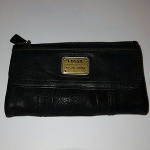 Super cute Fossil wallet!