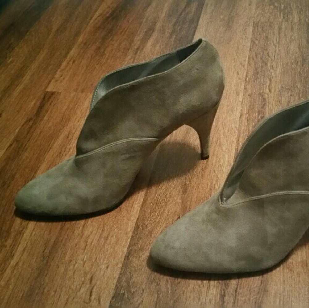 Grey Suede heel booties