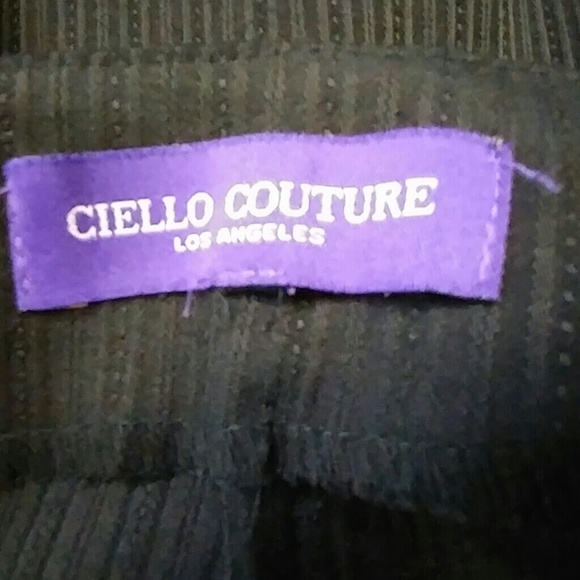 🔥CIELLO COUTURE 🔥RIBBED MINI PENCIL SKIRT - Picture 3 of 4