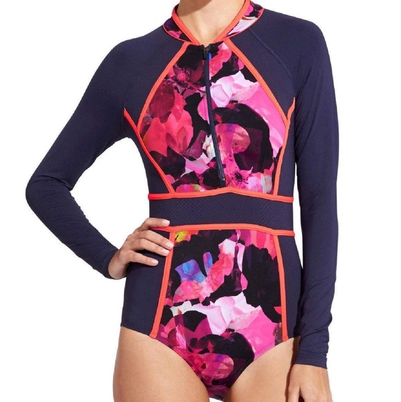 Athleta Red Mystique 1Piece Rashguard NWT & Pre❤️ - Picture 2 of 4