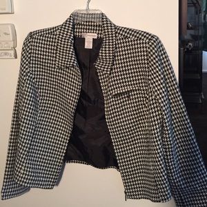 Black and white checked jacket!