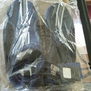 Brand New Men's Dallas Cowboy Swim Shoes