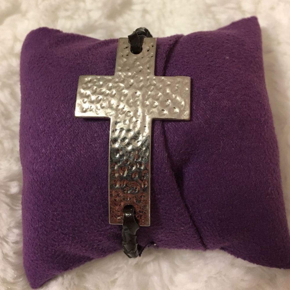 Cross bracelet