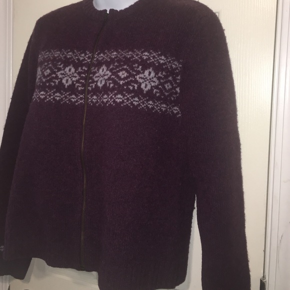 ABERCROMBIE& FITCH 100% WOOL PURPLE SWEATER - Picture 2 of 4