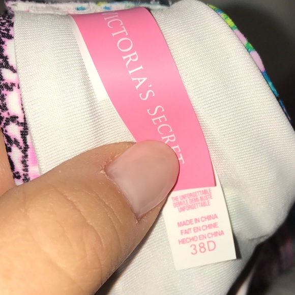 VS Bathing suit top. - Picture 3 of 3