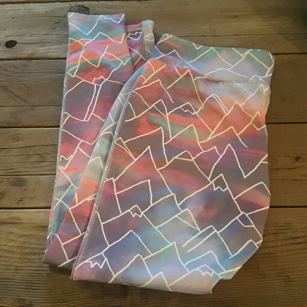 Mountain print workout tights